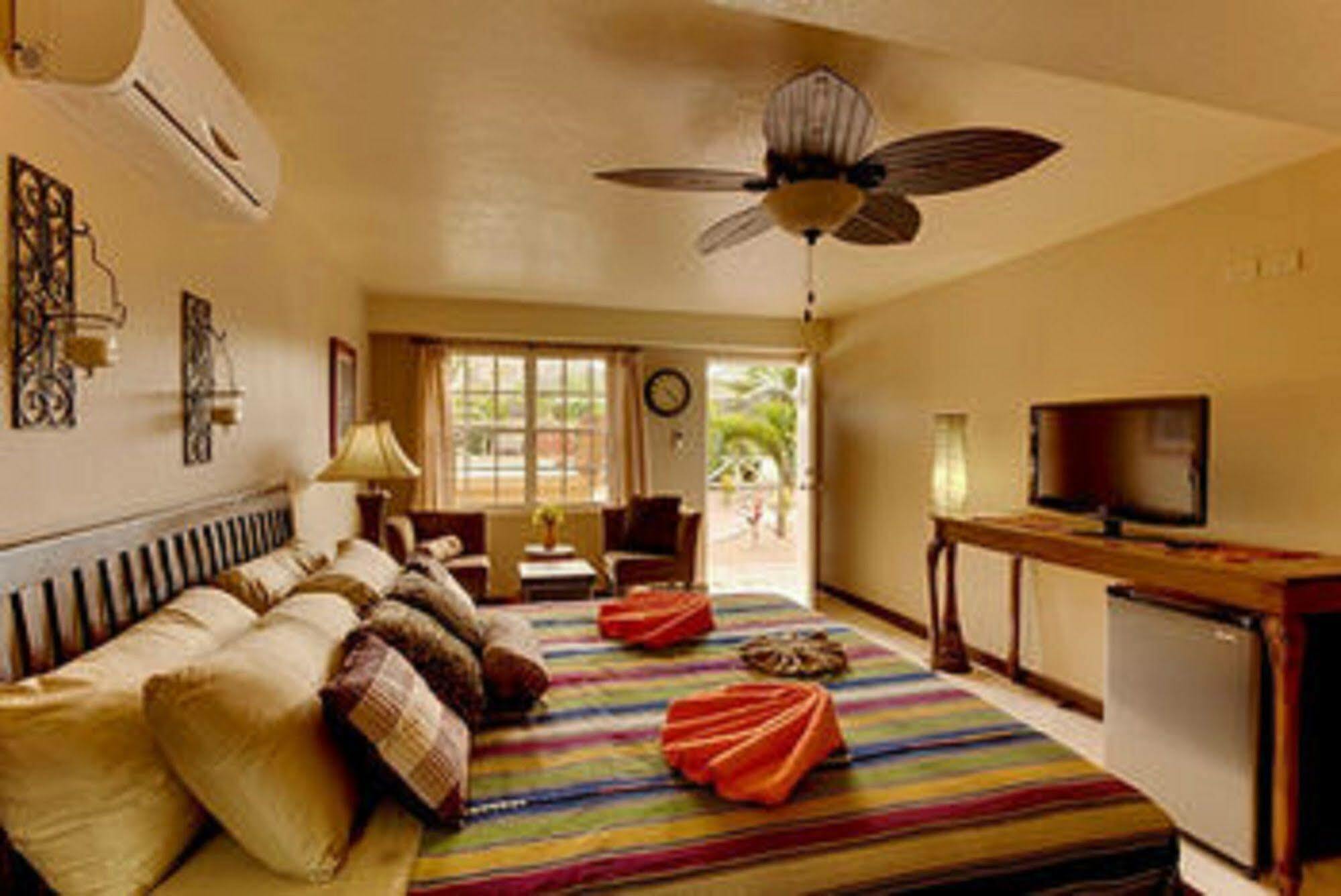 Caribbean Shores Bed & Breakfast Hotel Hopkins Exterior photo